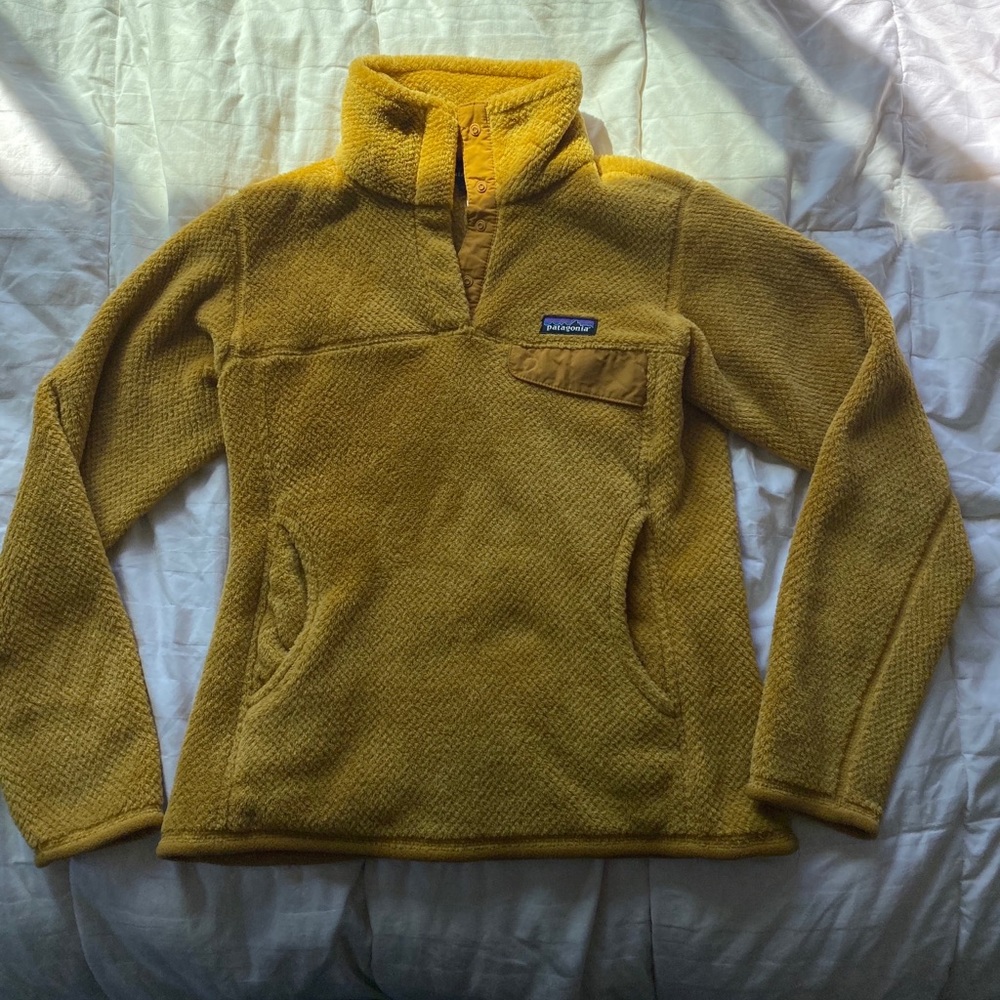 RARE mustard yellow Patagonia pullover